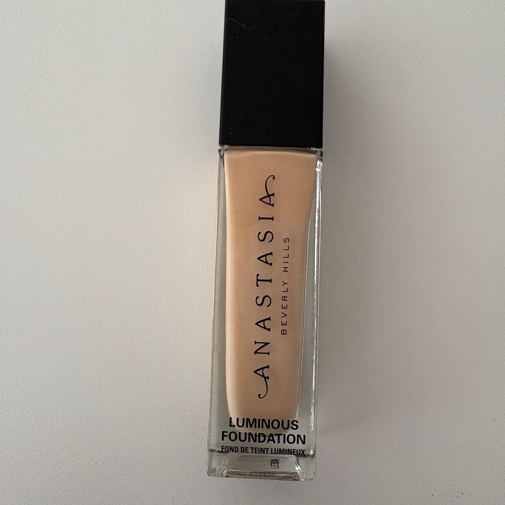 Anastasia Beverly Hills Luminous Foundation 150W